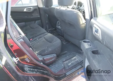 2015 Nissan Pathfinder S from USA, damaged, VIN 5N1AR2MM5FC626570